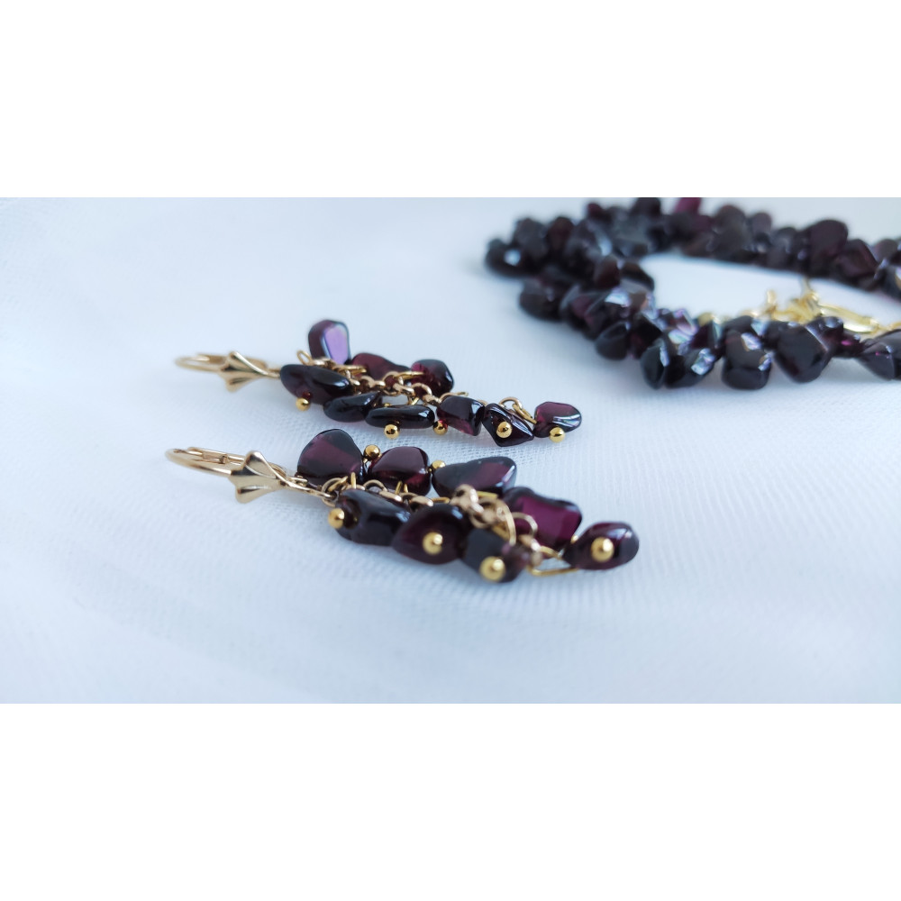 Сережки китиці з гранату в позолоті