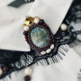 Неймовірна брошка з натурального гранату, перлин, кристалика Swarovski та піриту в породі