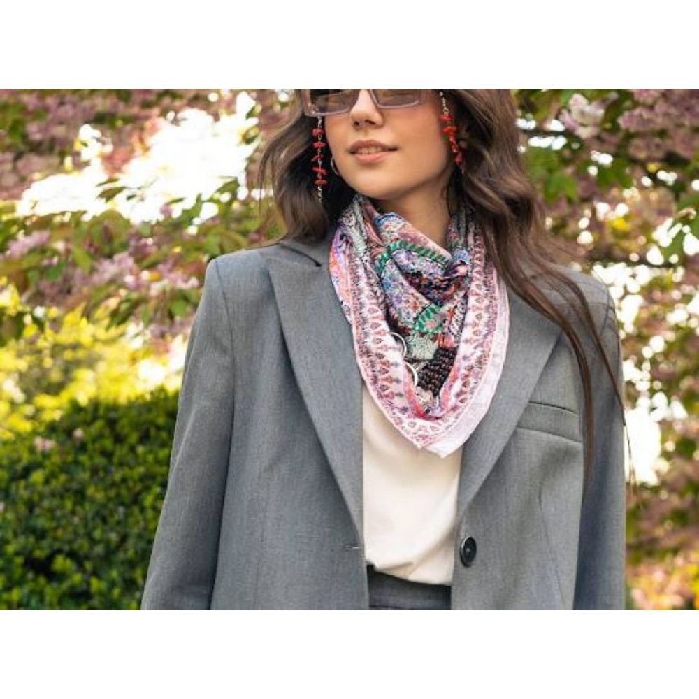 Дизайнерська хустка  від бренда My Scarf, подарунок жінці, прикрашений натуральним аметистом