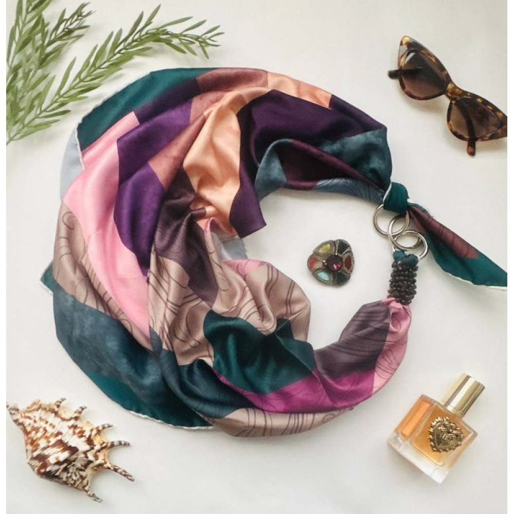 Дизайнерська хустка "Класика та строгість" від бренда My Scarf, прикрашена натуральним каменем
