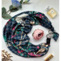 Дизайнерська шовкова хустка My Scarf "Французький шик" 90 на 90 см, оздоблена камінням агат