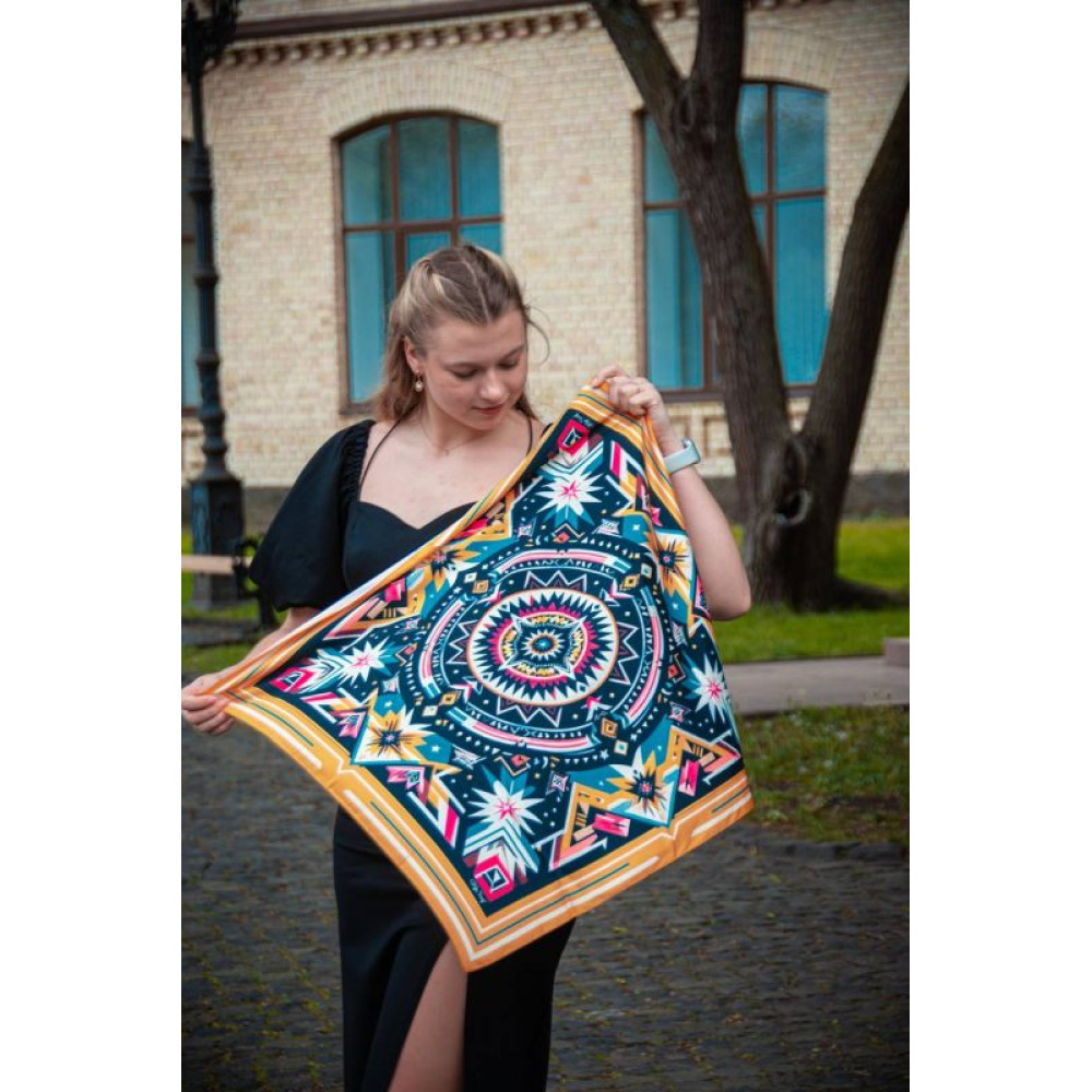 Велика дизайнерська хустка My Scarf "Карпатська зірка" 70 на70 см золото