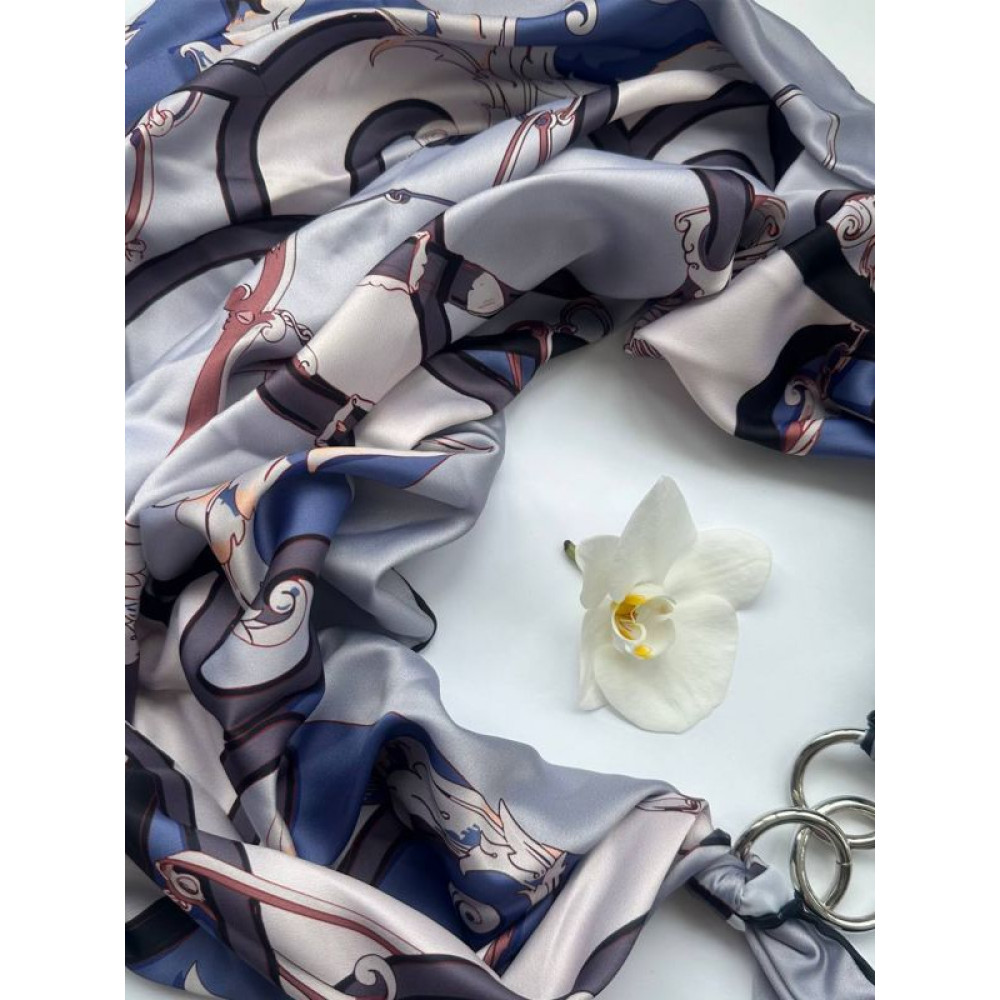 Дизайнерська хустка My Scarf "Сапфірове сяйво" 90 на 90 см прикрашена агатом