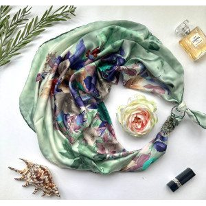 Дизайнерська шовкова хустка My Scarf "Смарагдовий сад" 90 на 90 см прикрашена яшмою