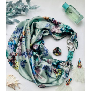 Дизайнерська хустка "Сніданок у Тіффані" від бренда My Scarf, прикрашена натуральним каменем бірюзу