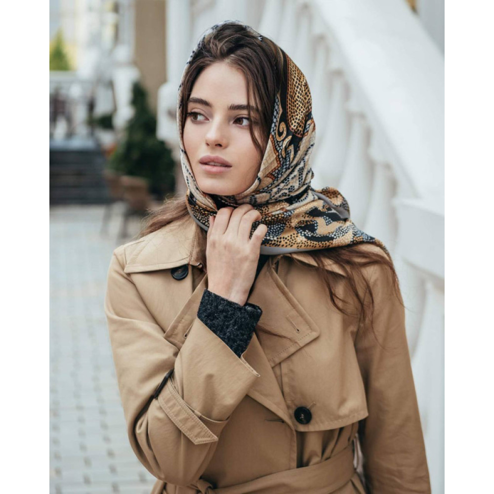 Дизайнерська шовкова хустка My Scarf "Квіти Парижу" 90 на 90 см прикрашена натуральною яшмою