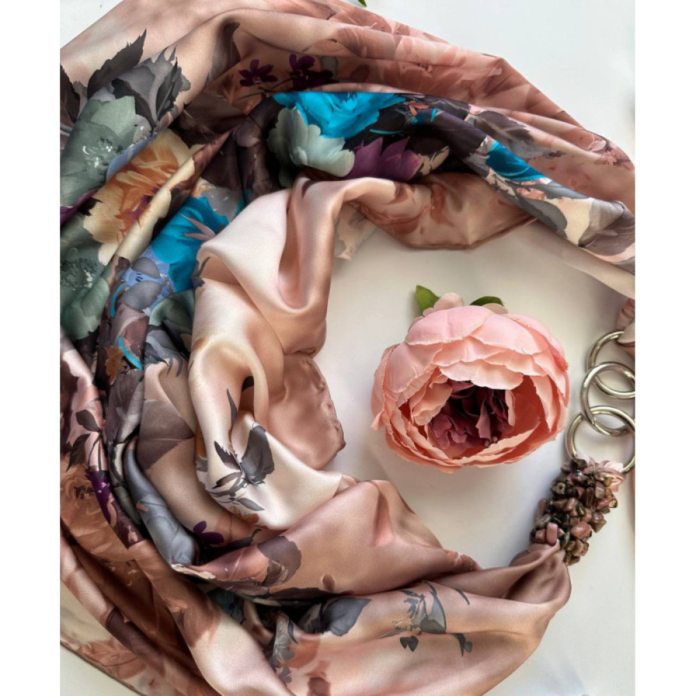 Дизайнерська шовкова хустка My Scarf "Квіти кохання" 90 на 90 см прикрашений  натуральним родонітом