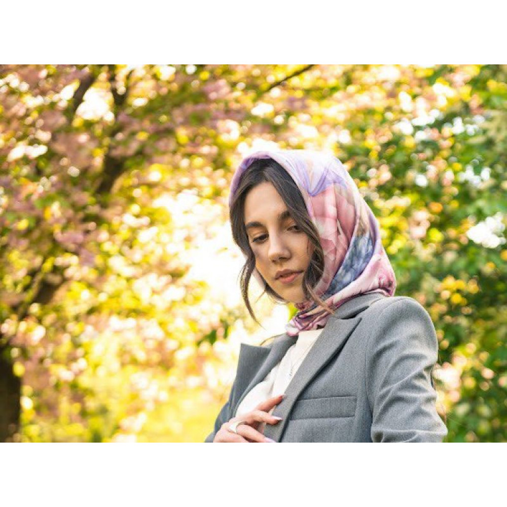 Дизайнерська хустка "Рожевий сад" від бренда My Scarf, подарунок жінці, прикрашений натуральним аметистом