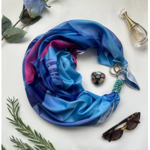 Дизайнерська хустка "Синій океан" від бренда My Scarf, прикрашена натуральним каменем