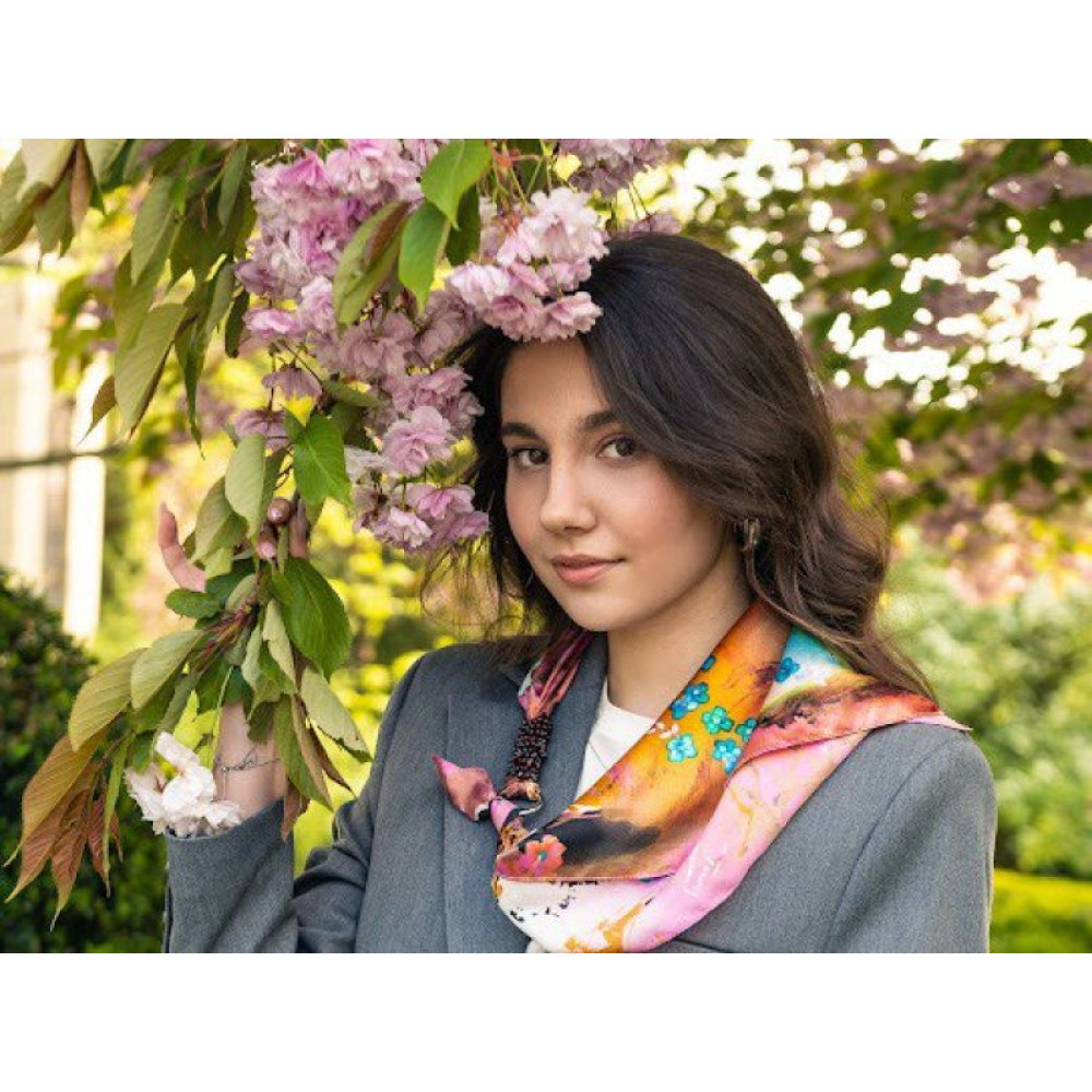 Дизайнерська хустка "Голуба Сакура" від бренда My Scarf, подарунок жінці