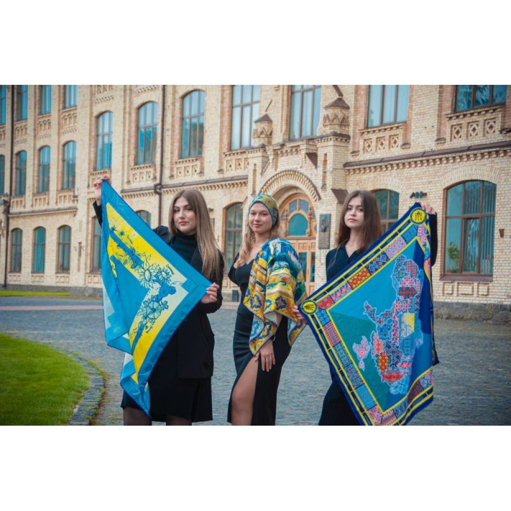 Дизайнерська яскрава хустка "Квіти України" MyScarf 90 на 90 см