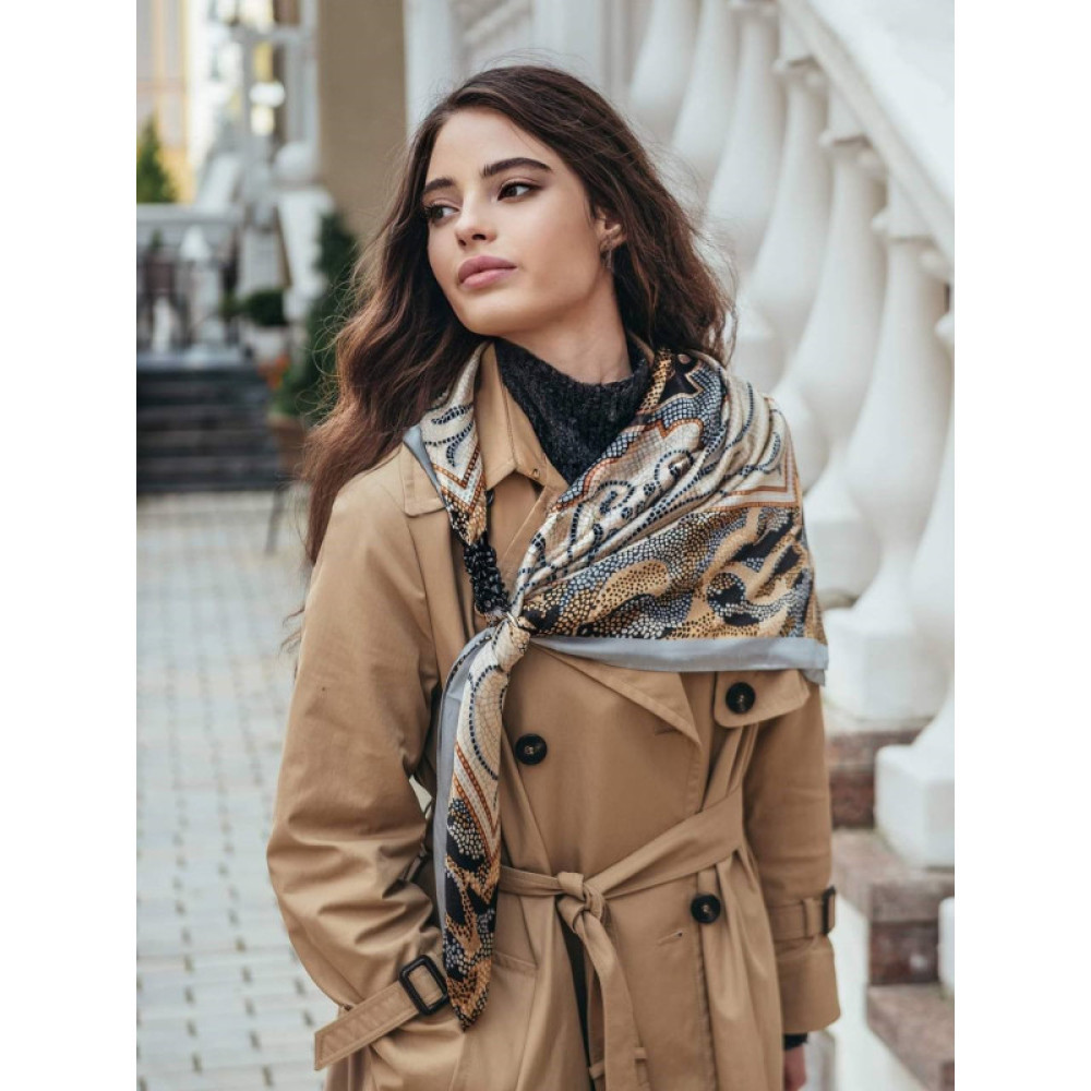 Дизайнерська шовкова хустка My Scarf "Сніданок у Тіффані" 90 на 90 см прикрашений  натуральною бірюзою
