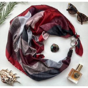 Дизайнерська хустка "Плам`я кохання" від бренда My Scarf, прикрашена натуральним каменем гранат