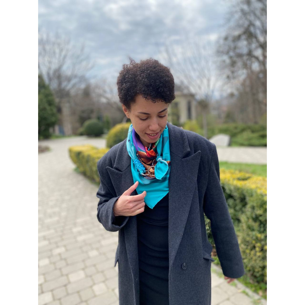 Дизайнерська шовкова хустка My Scarf "Сніданок у Тіфані" 90 на 90 см  з каменем бірюза