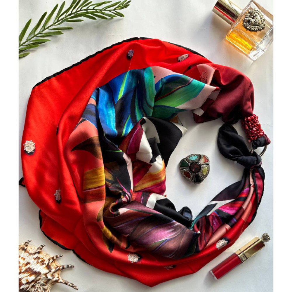 Дизайнерська шовкова хустка My Scarf "Гра пристрасті" 90 на 90 см прикрашений  натуральним коралом