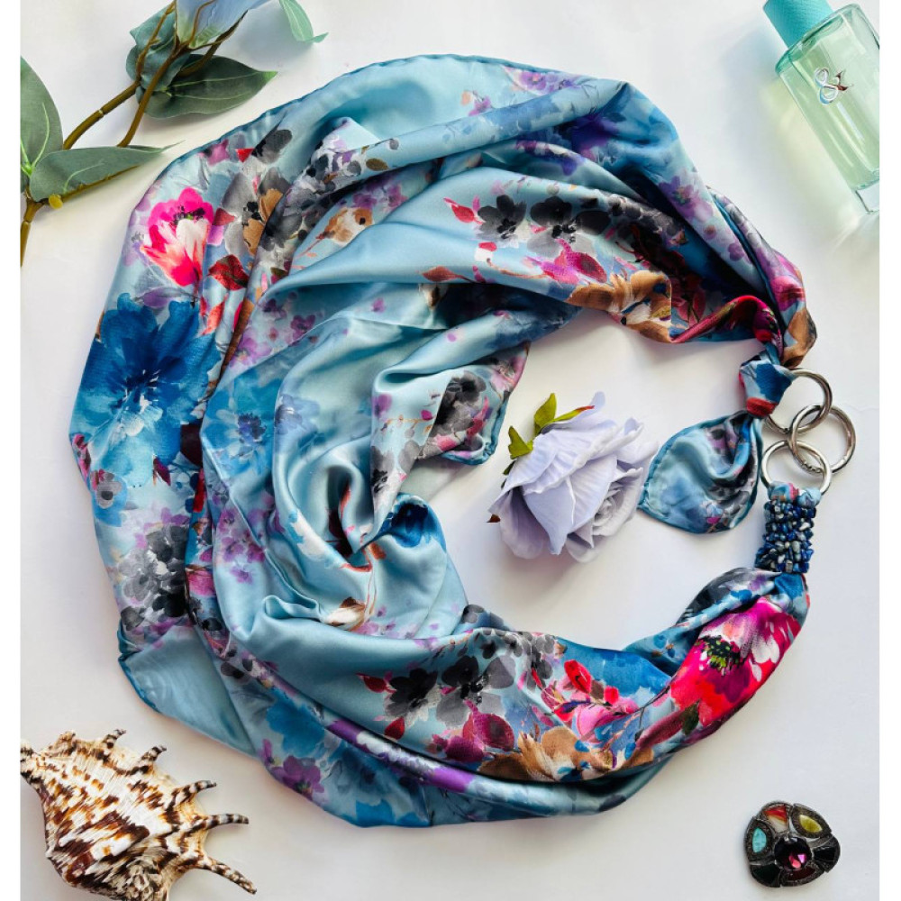Дизайнерська шовкова хустка My Scarf "Блакитний сад" 90 на 90 см прикрашений  натуральним солідатом