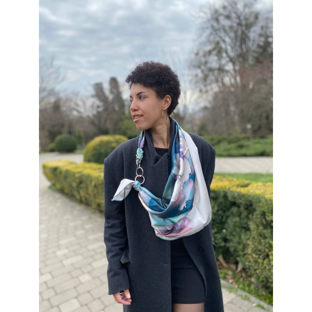 Дизайнерська шовкова хустка My Scarf "Бірюзовий риф" на 90 см з каменем амазоніт
