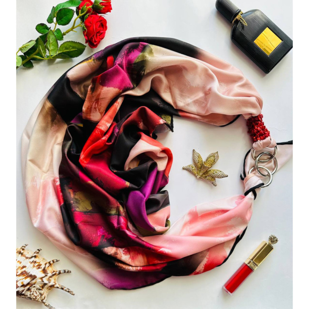 Дизайнерська шовкова хустка My Scarf "Серце красуні" 90 на 90 см прикрашений  натуральним коралом