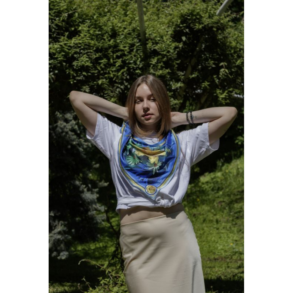 Косинка дизайнерська з принтом квіти Украіни від My Scarf