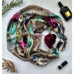 Дизайнерська шовкова хустка My Scarf "Королівський піон" 90 на 90 см  прикрашена гранатом