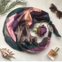 Дизайнерська хустка "Класика та строгість" від бренда My Scarf, прикрашена натуральним каменем