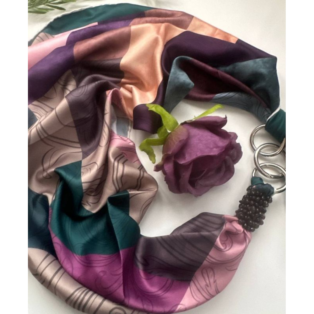Дизайнерська хустка "Класика та строгість" від бренда My Scarf, прикрашена натуральним каменем