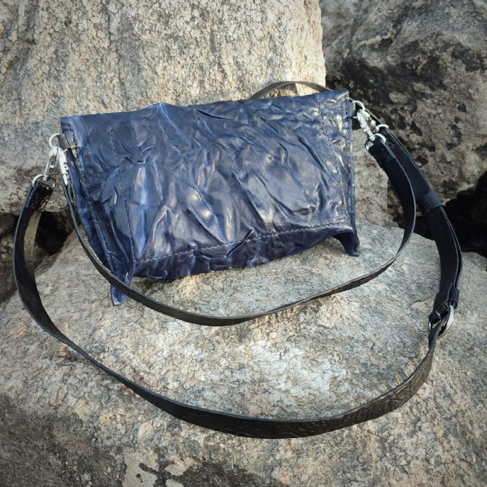Сумка–клатч  «Waves» з натуральної шкіри ⠀