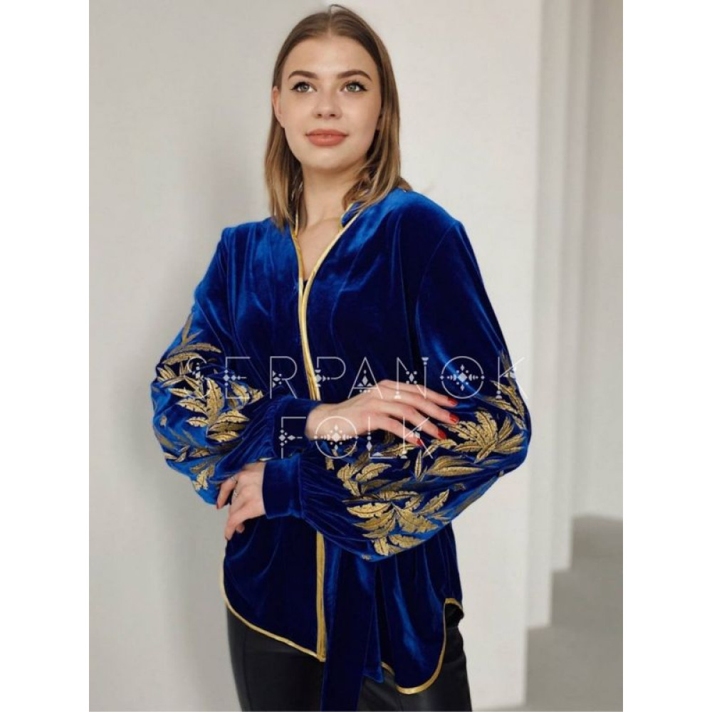 Синя вишита велюрова жіноча блуза. Велюрова жіноча вишиванка.