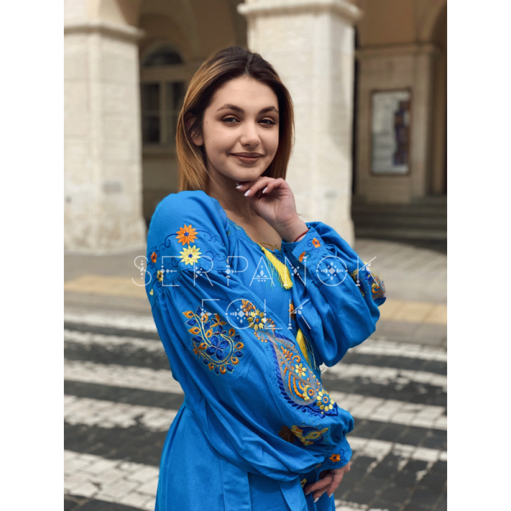 Блакитна вишита сукня. Українська жіноча сукня.