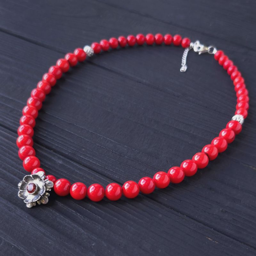 Намисто та сережки з натурального коралу у сріблі
