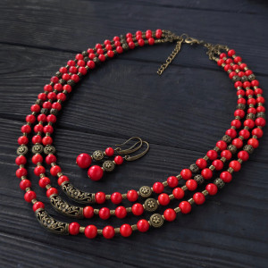 Намисто та сережки з натуральних коралів "Першоцвіт"