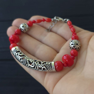 Браслет з натуральних коралів "Виноградна лоза"