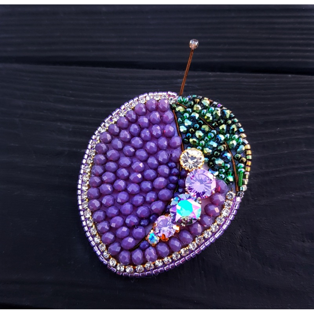Брошка - кулон " Сливка " розшита кристалами циркону та Swarovski