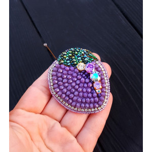 Брошка - кулон " Сливка " розшита кристалами циркону та Swarovski