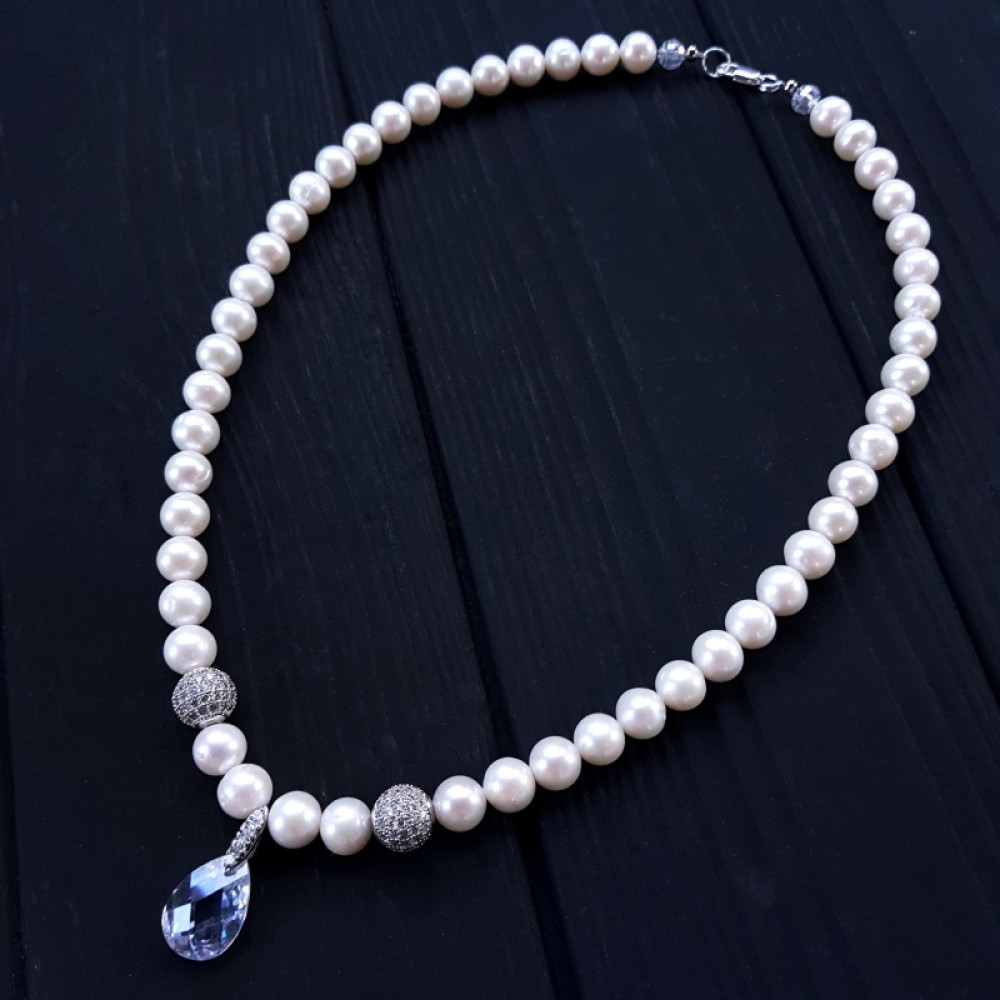 Кольє з натуральних великих перлів та кристалів циркону