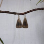 Маленькі та трикутні сережки із деревини акації.