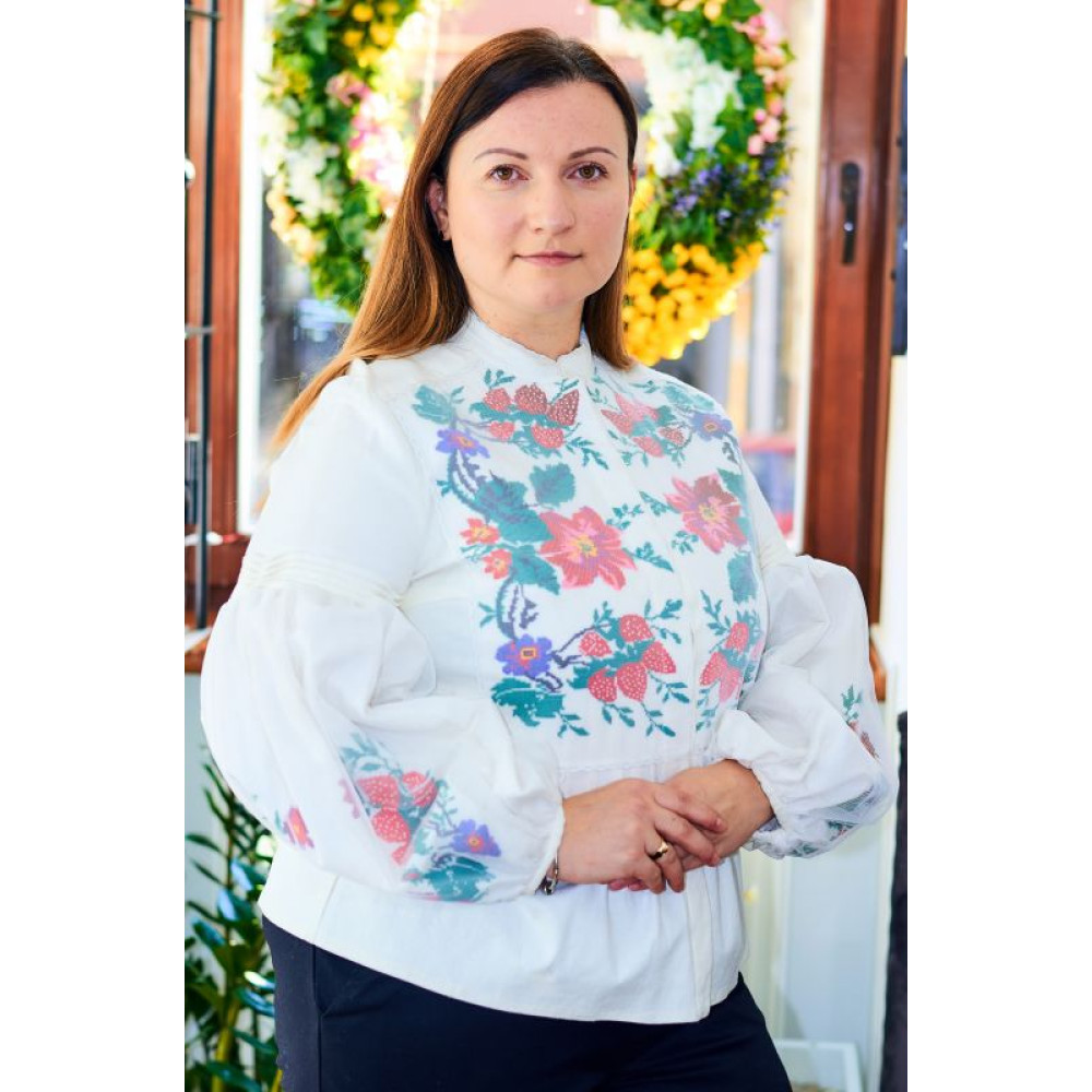 Сорочка молочний льон ручна вишивка "Лілії"