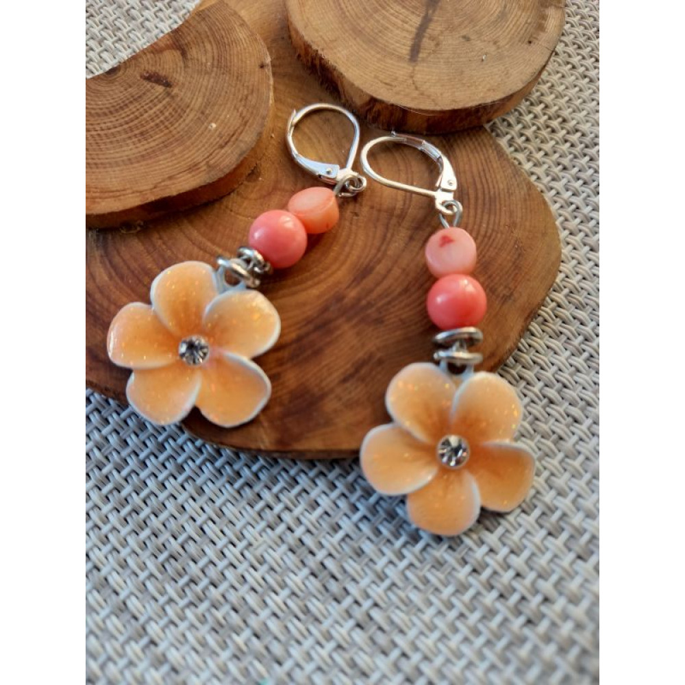 Сережки з коралу  "Квітка персику"