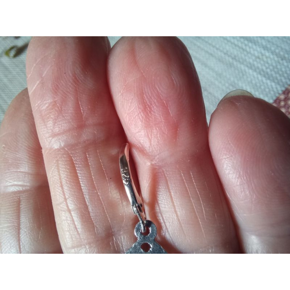 Сережки  з коралу та кришталевих намістин "Маленьке свято"
