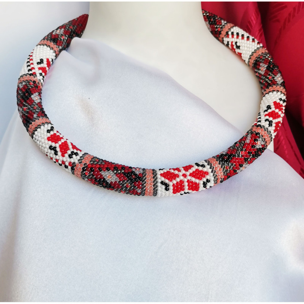 Прикраса із бісеру кольє-джгут "Зірка надії"