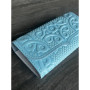 Жіночий великий шкіряний гаманець «Баранці» блакитний ручної роботи з етнічним тисненням 