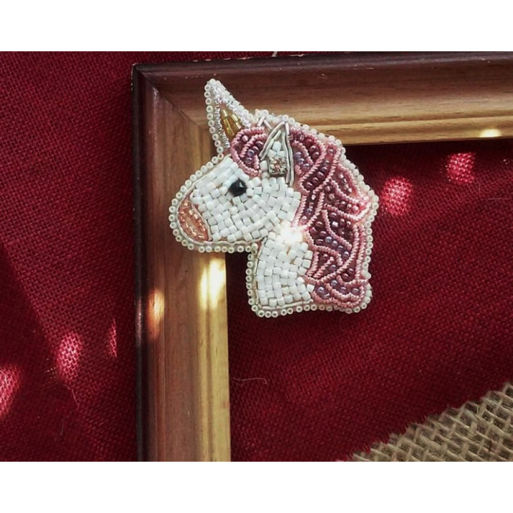 Брошка з бісеру та канітєлі "Unicorn"