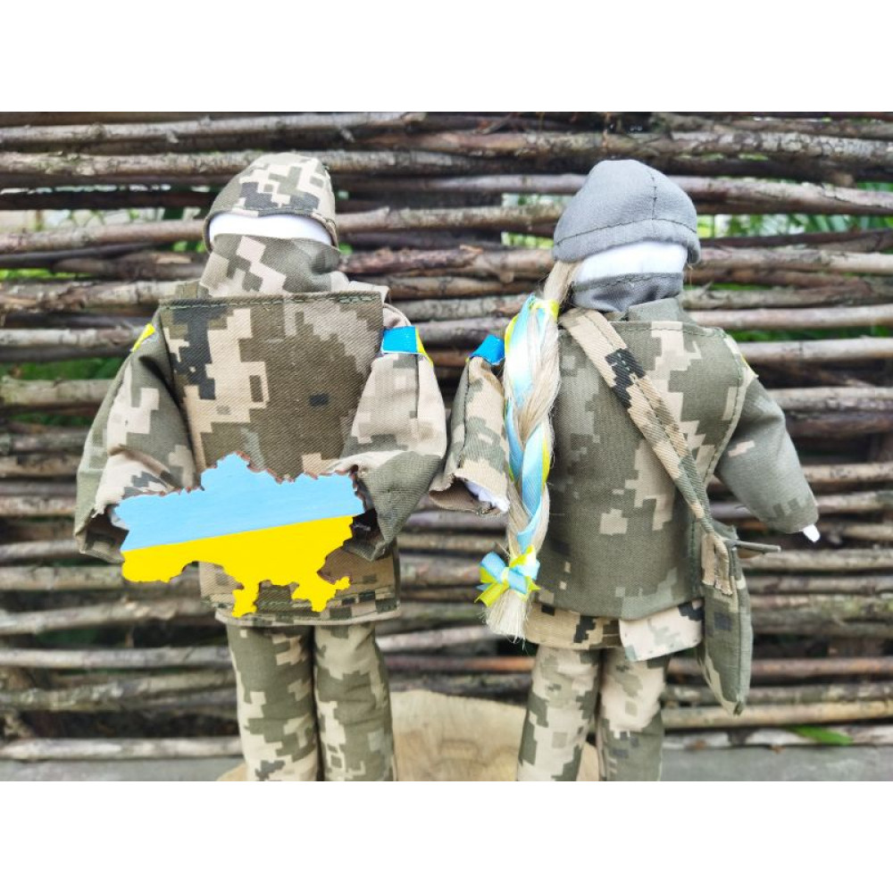 Декоративна лялька, Інтер`єрна лялька, Пара, Військові, Лялька в камуфляжі, Військовий з Україною в руках, Дівчина військова медикиня, Комплект з двох ляльок, Ручна робота, Handmade