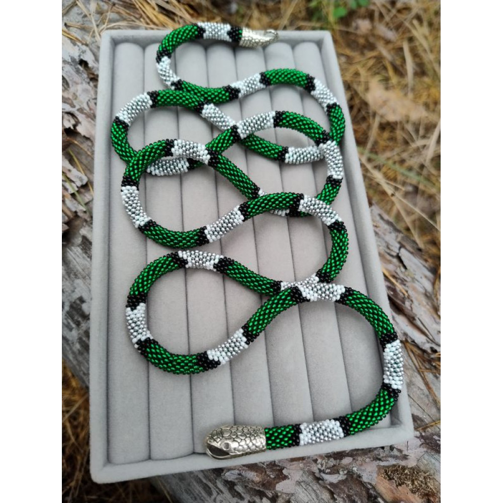 «Зміїна грація»