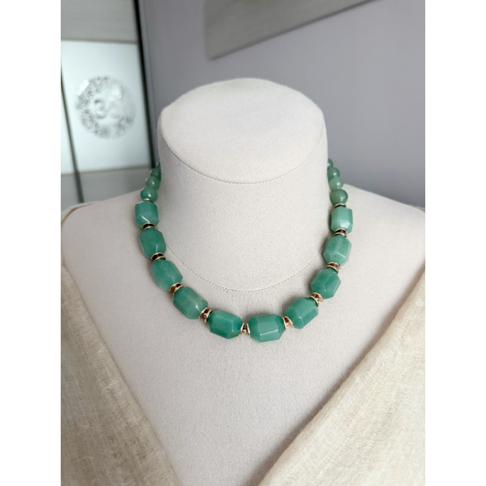 Намисто з нефриту "Шляхетний штрих2"