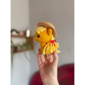 Мʼяка іграшка у вигляді поні Applejack  з My Little Pony