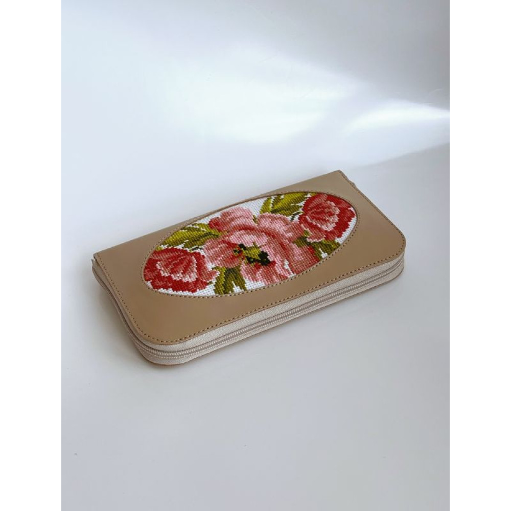 Бежевий шкіряний гаманець з маками