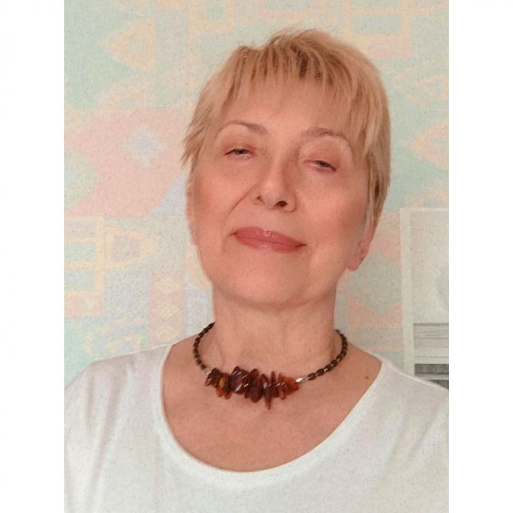 Чокер з бурштину та кипариса "Сонце в меду"