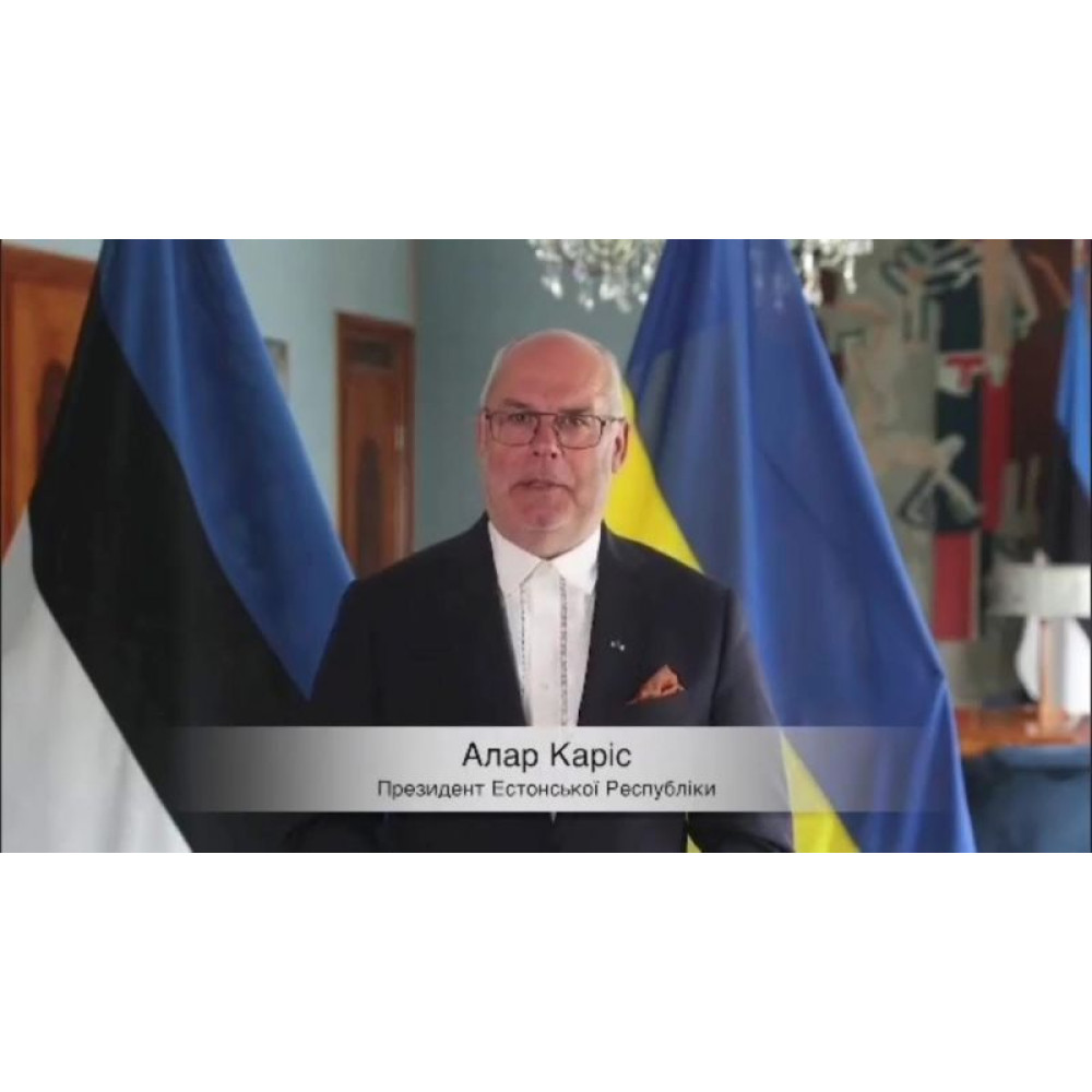 Вишита біла по білому лляна чоловіча сорочка. 