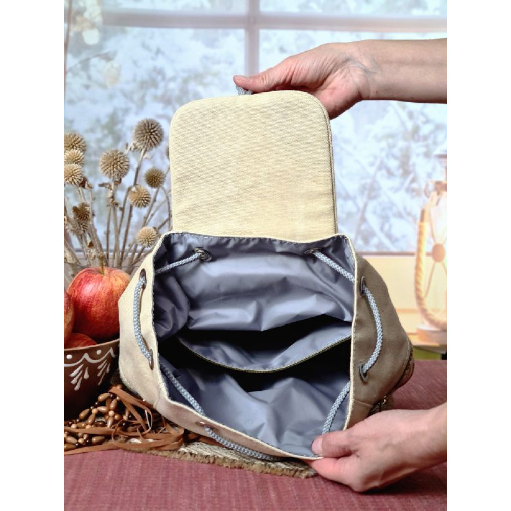 Рюкзак жіночий з золотистим декором (15097)